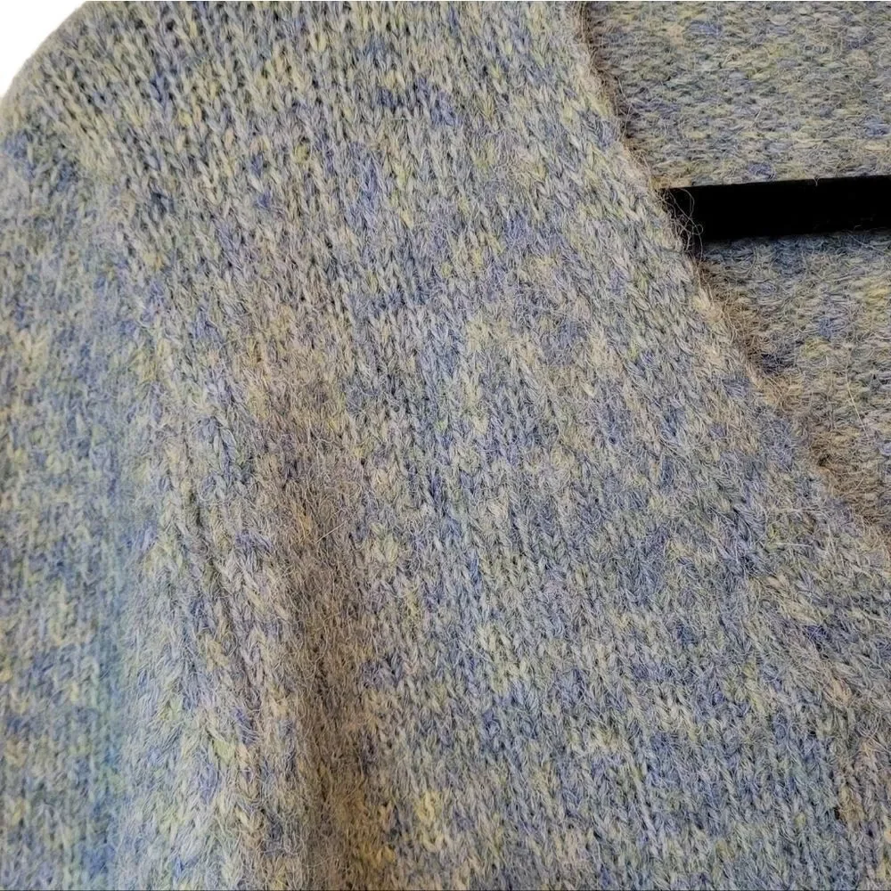 Tahari Women's Blue Green Cozy Knit Cropped Cardigan Size M NWT